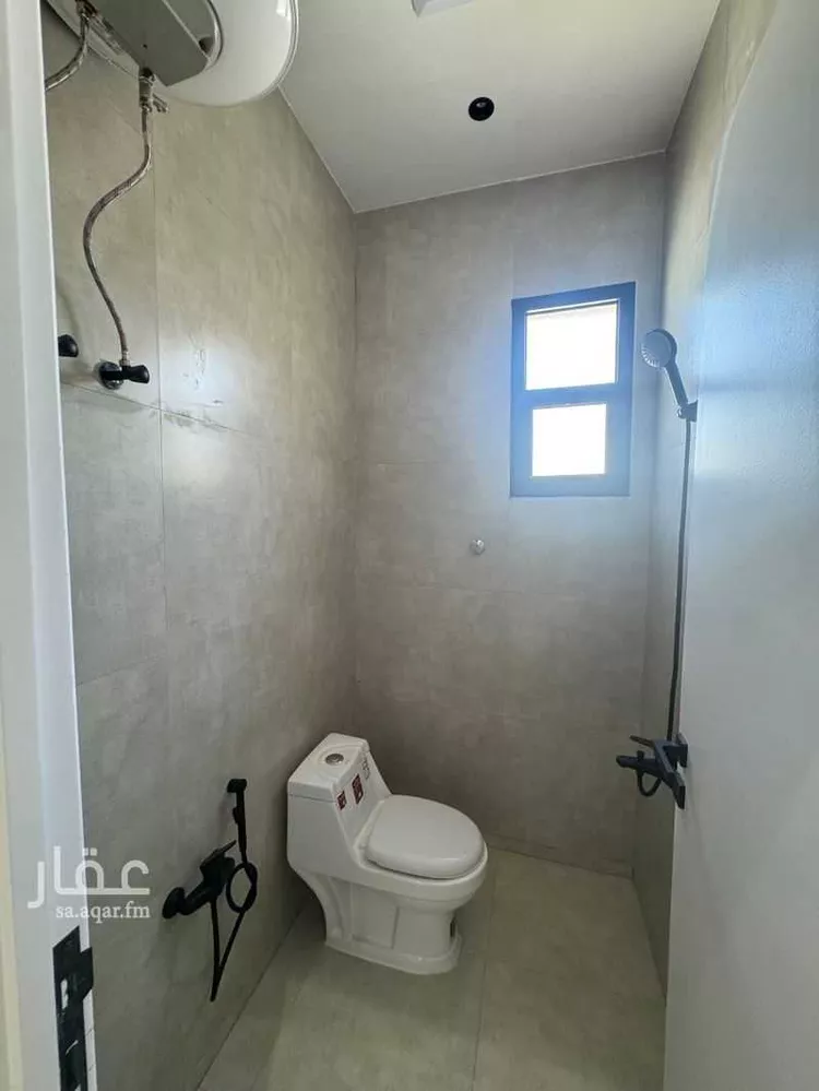 دور للبيع في شارع خريص, حي الندوة, مدينة الرياض, منطقة الرياض 7