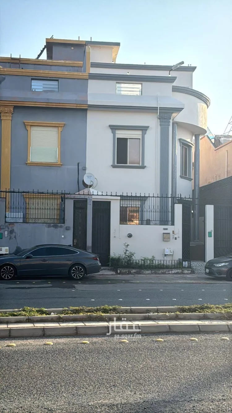 فيلا للإيجار في شارع احمد بن تيميه, حي المرجان, مدينة جدة, منطقة مكة المكرمة