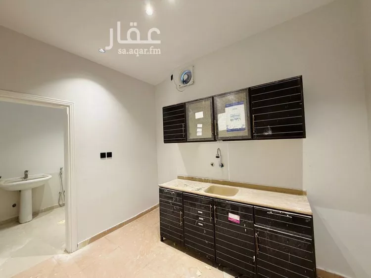 فيلا للإيجار في شارع ام الفضل بنت حمزة, حي الشاطئ, مدينة جدة, منطقة مكة المكرمة 11