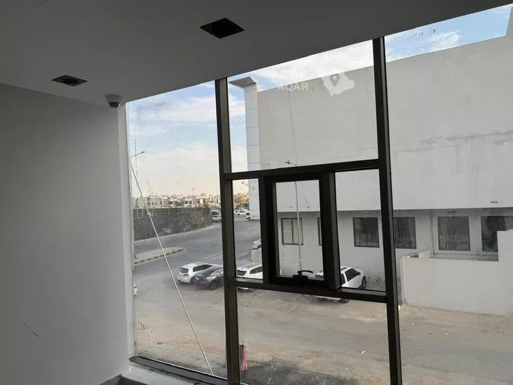 مكتب تجاري للإيجار في شارع الحلة, حي المونسية, مدينة الرياض, منطقة الرياض 9