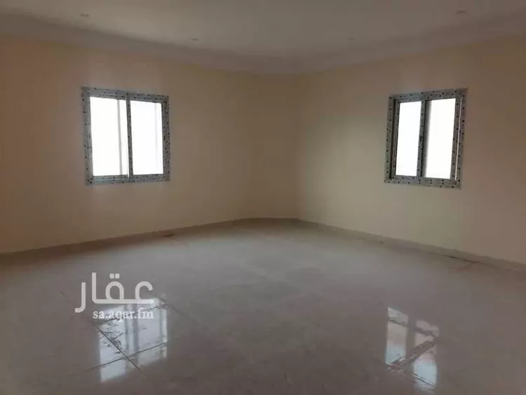 فيلا للبيع في شارع اسماء بنت ابي بكر, مدينة الظهران, المنطقة الشرقية صورة 2