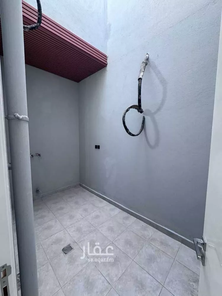 شقة للبيع في شارع عبادة بن سعيد بن عثمان, حي الصناعية, مدينة المدينة المنورة, منطقة المدينة المنورة 13