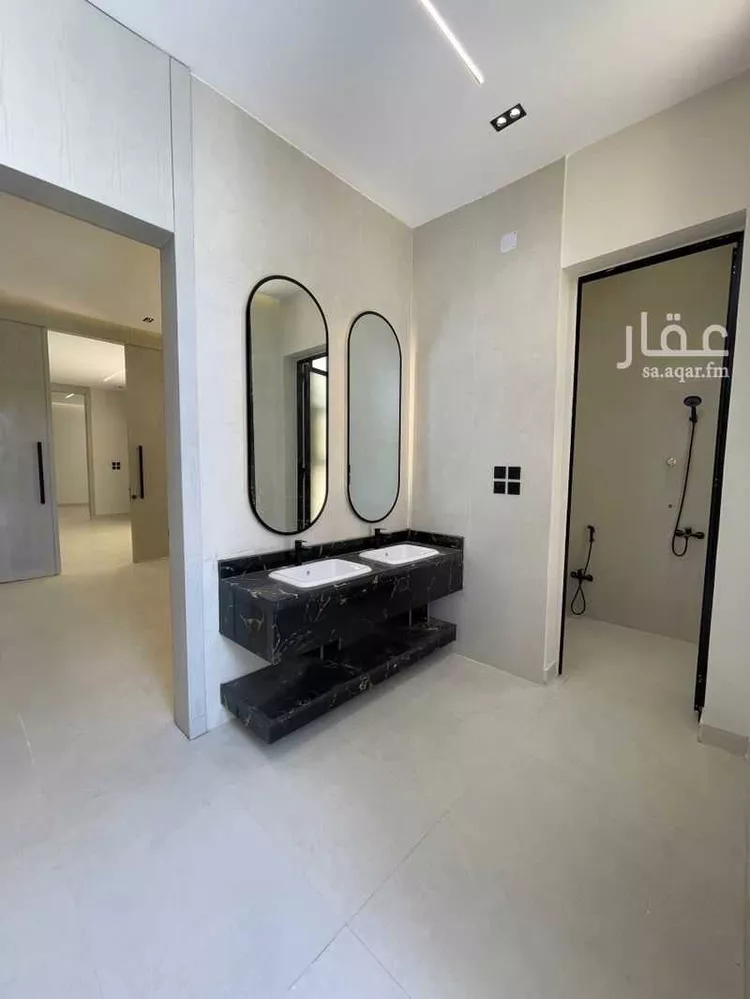 فيلا للبيع في شارع الخرج 1068, حي الفيصلية, مدينة الخرج, منطقة الرياض 14