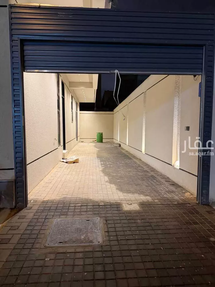 عمارة للبيع في شارع ابن المهاجر, حي المهدية, مدينة الرياض, منطقة الرياض صورة 4