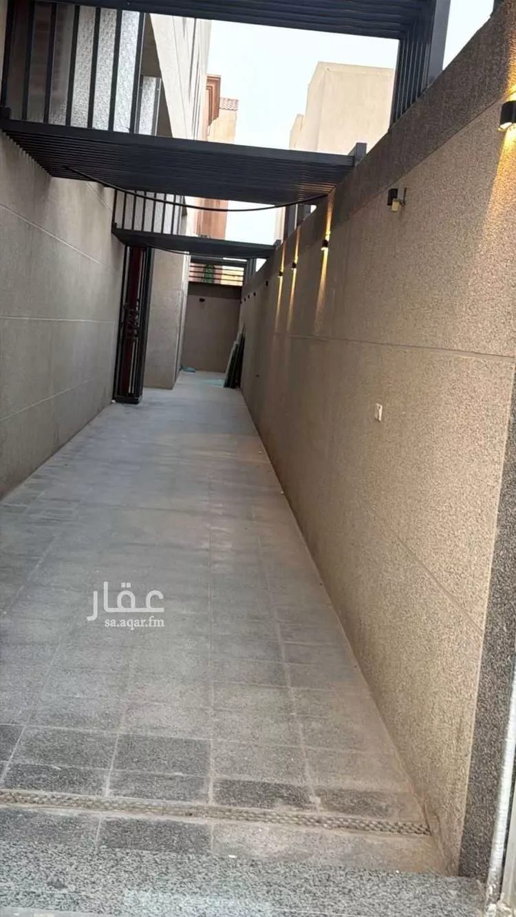 مكتب تجاري للإيجار في شارع خالد بن الوليد, حي غرناطة, مدينة الرياض, منطقة الرياض