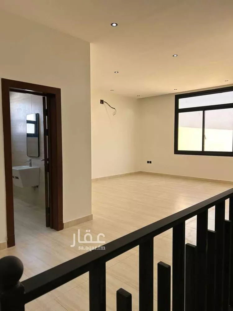 فيلا للبيع في شارع احمد بن زيد الشروطي, حي المهدية, مدينة الرياض, منطقة الرياض صورة 4