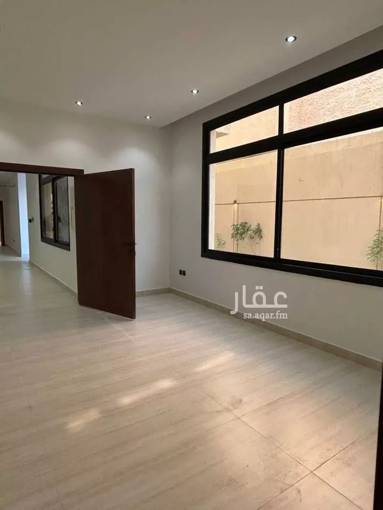 فيلا للبيع في شارع احمد بن زيد الشروطي, حي المهدية, مدينة الرياض, منطقة الرياض صورة 2