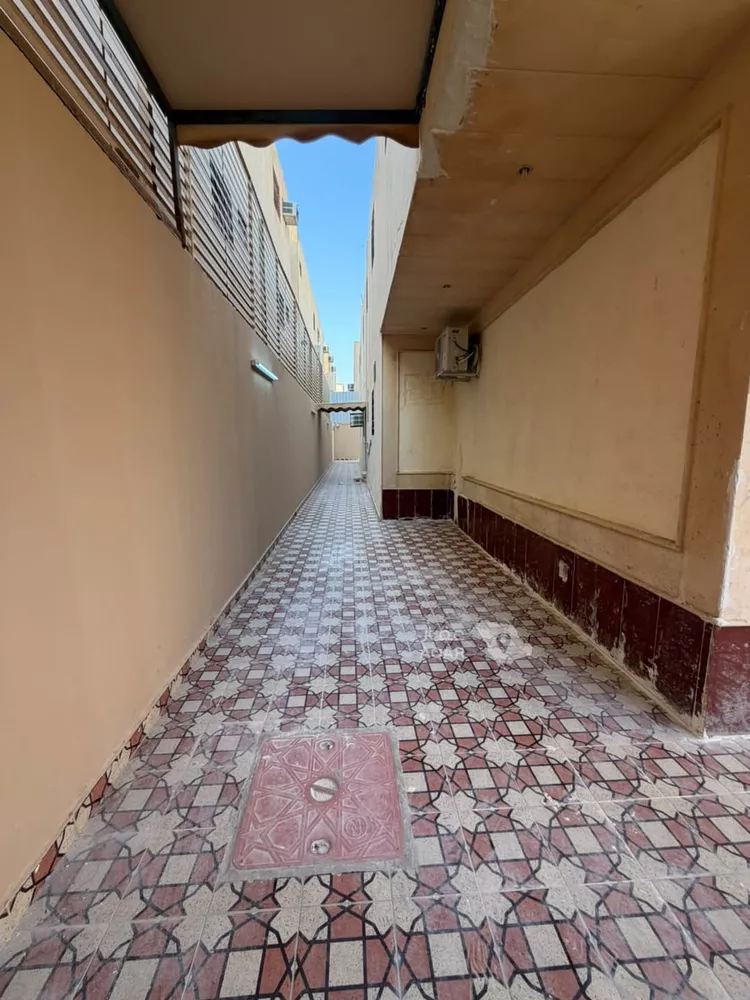 Floor for Rent in Riyadh Tuwaiq