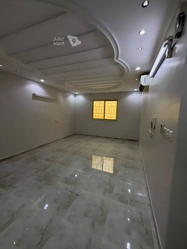 Floor for Rent in Riyadh Tuwaiq 12