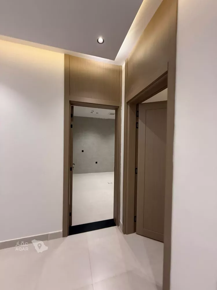Floor for Rent in Riyadh Tuwaiq 8