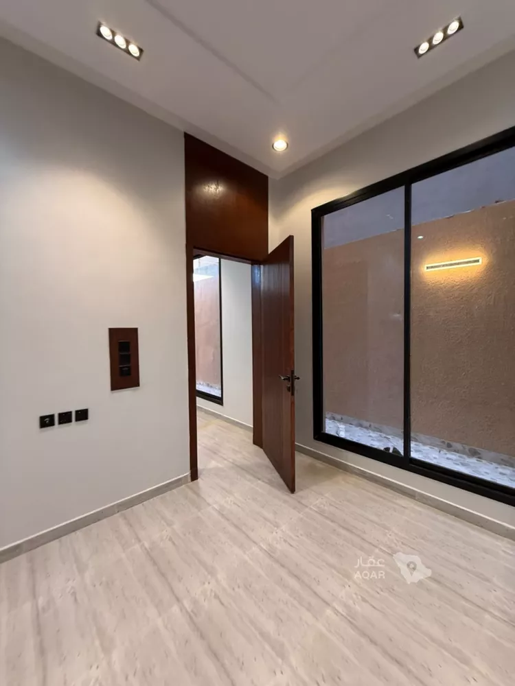Floor for Rent in Riyadh Tuwaiq 8