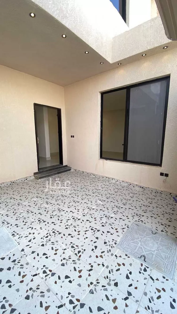 دور للبيع في شارع حمزه القبيطي, حي الرمال, مدينة الرياض, منطقة الرياض صورة 2