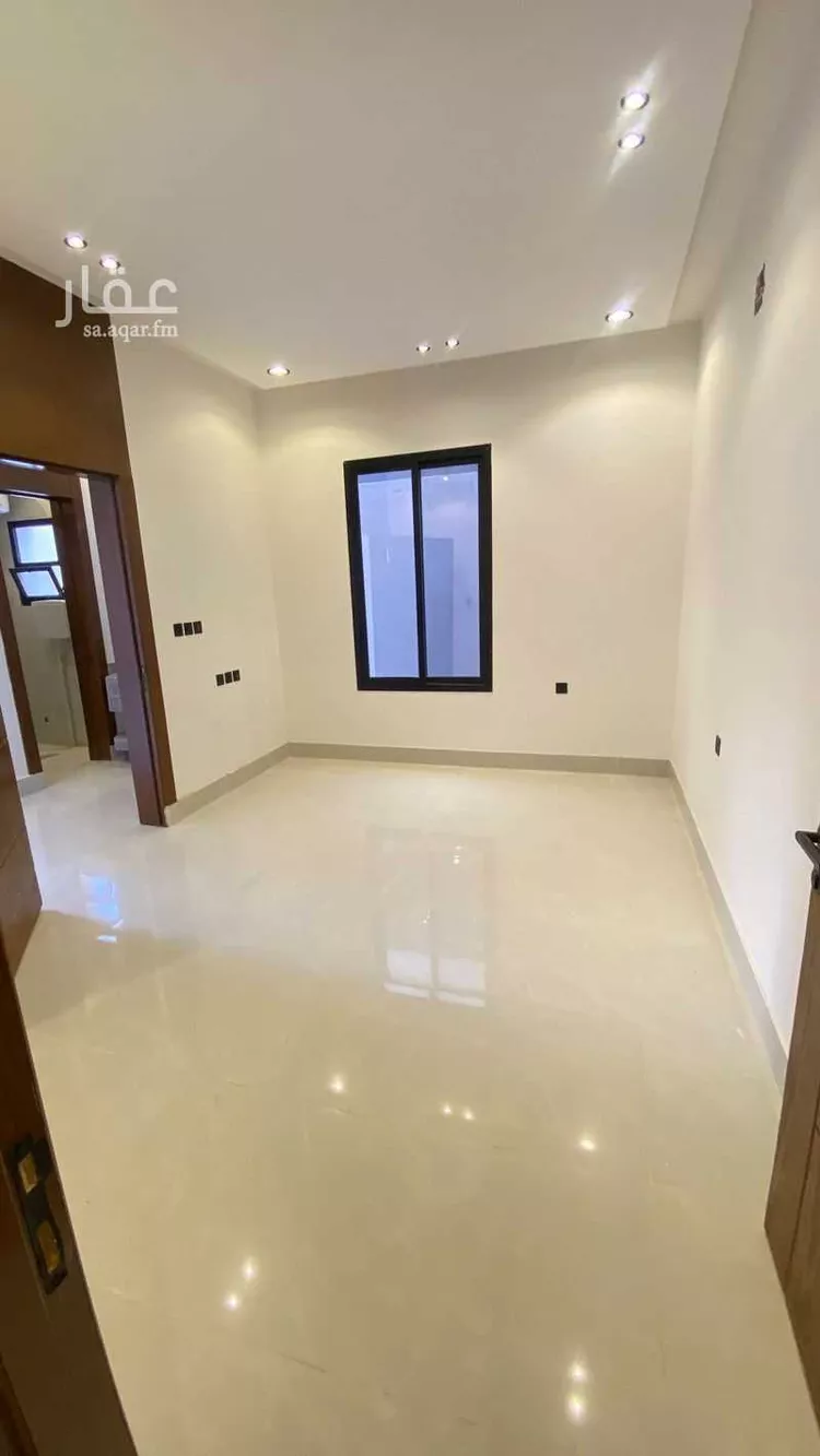 دور للبيع في شارع حمزه القبيطي, حي الرمال, مدينة الرياض, منطقة الرياض صورة 5