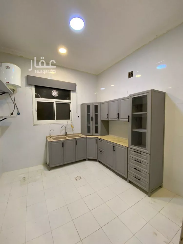 شقة للإيجار في شارع فؤاد محمد عمر توفيق, حي القادسية, مدينة الرياض, منطقة الرياض صورة 3