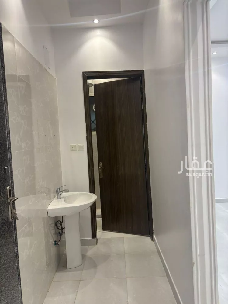 شقة للإيجار في شارع فؤاد محمد عمر توفيق, حي القادسية, مدينة الرياض, منطقة الرياض صورة 5