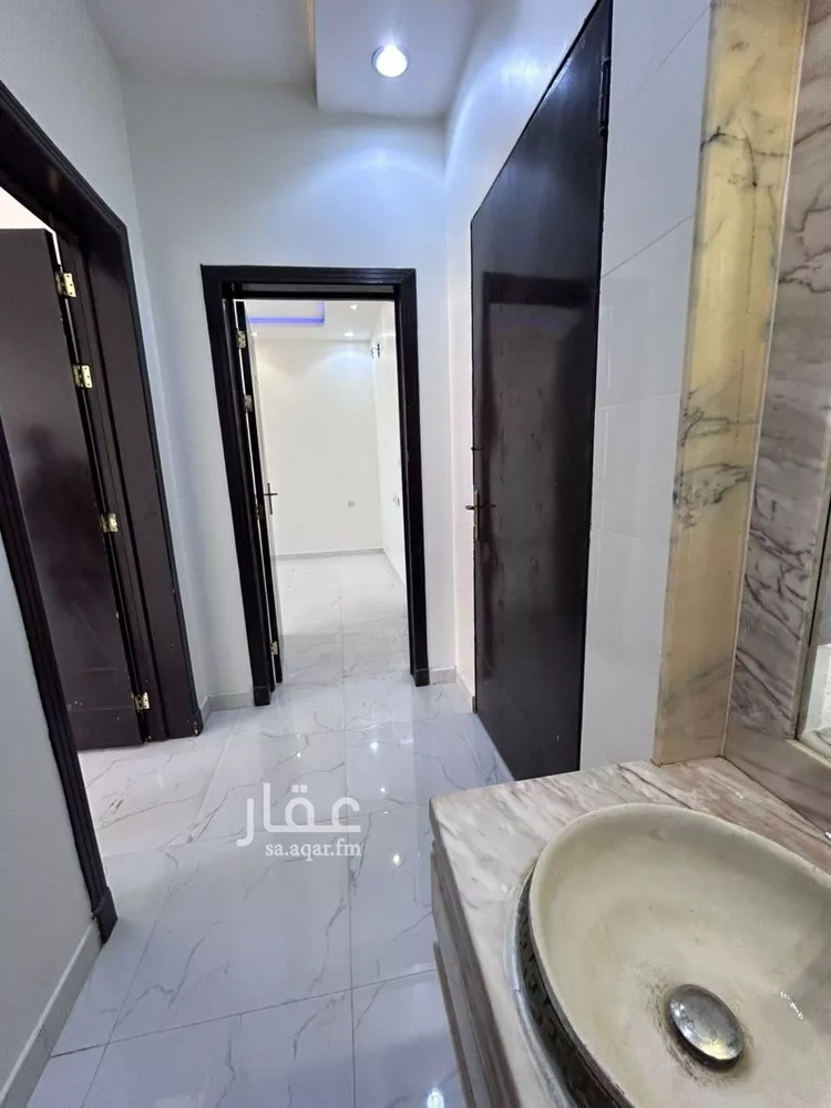 شقة للإيجار في شارع الربائع, حي عكاظ, مدينة الرياض, منطقة الرياض صورة 3