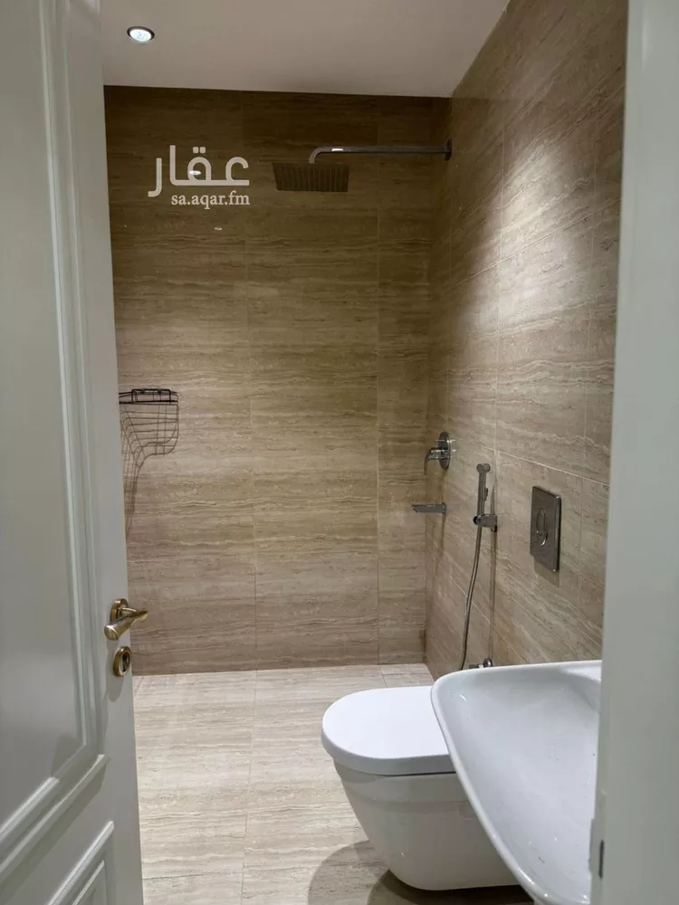 شقة للإيجار في شارع وادي البطحاء, حي الملقا, مدينة الرياض, منطقة الرياض صورة 3