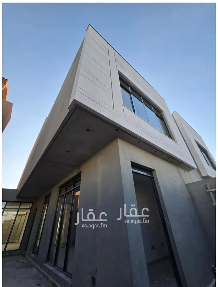 فيلا للبيع في شارع علي بن عبدالكريم, حي إشبيلية, مدينة الرياض, منطقة الرياض