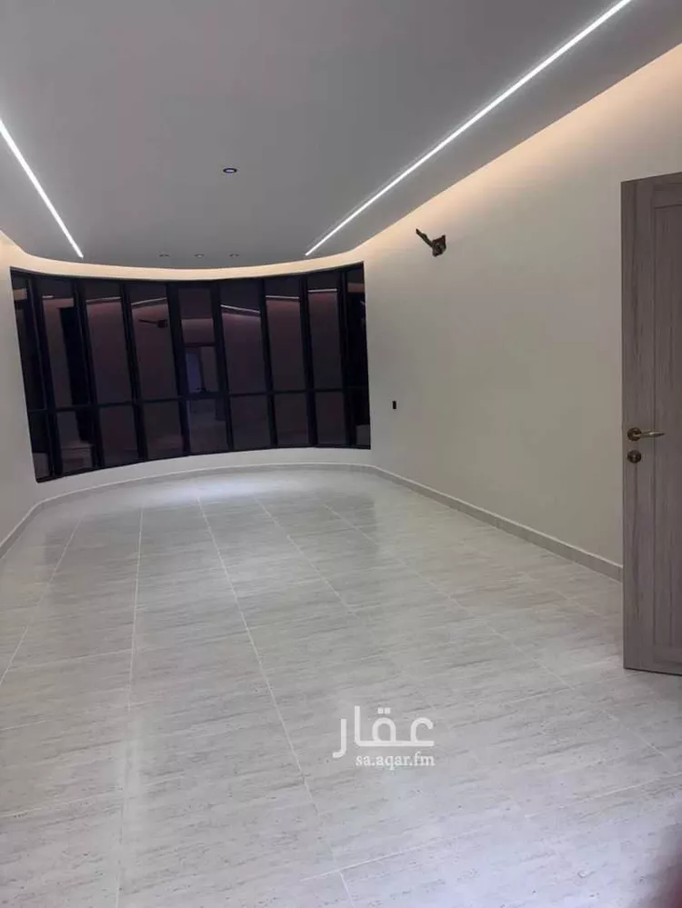 عمارة للبيع في شارع شارع 39 د, حي المطار, مدينة جازان, منطقة جازان صورة 3