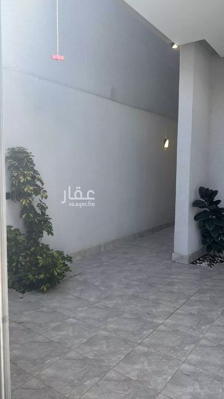 دور للبيع في شارع طريق الملك سعود, حي الشرف, مدينة خميس مشيط, منطقة عسير صورة 2