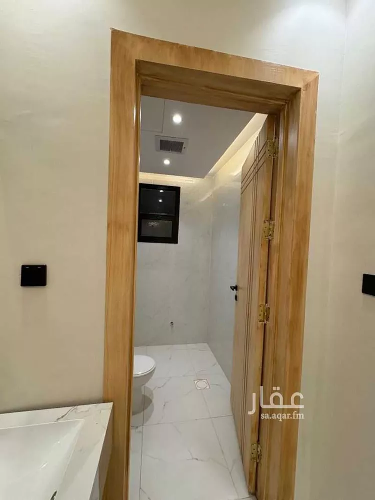 عمارة للبيع في شارع عبدالغني بن سلام, حي الملك فيصل, مدينة الرياض, منطقة الرياض 8