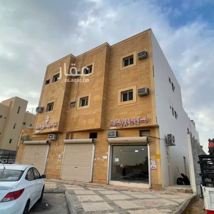 عمارة للبيع في شارع 8162714, حي الضاحي الشرقي, مدينة بريدة, منطقة القصيم صورة 2