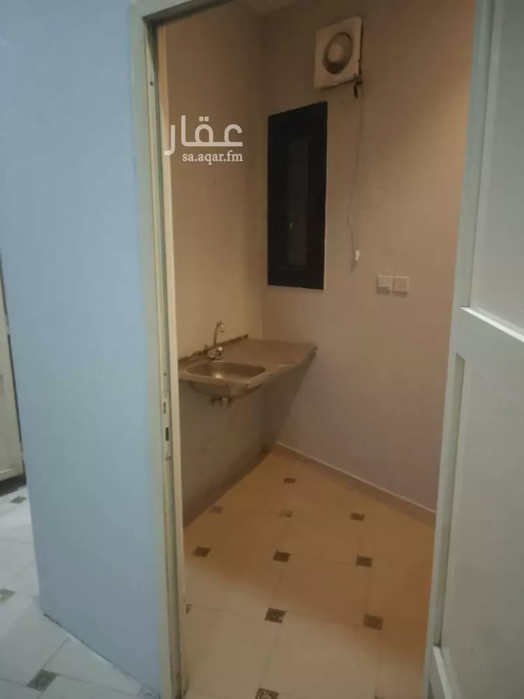 استديو مفروش للحجز في طريق الملك فهد الفرعي ، حي عتيقة ، الرياض ، منطقة الرياض