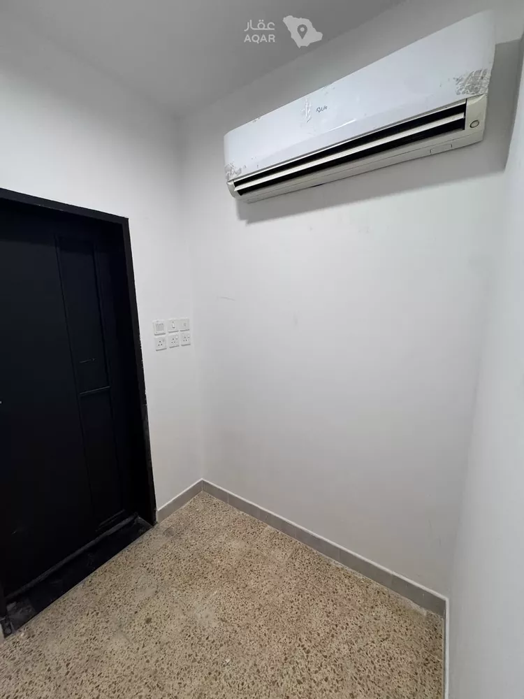 غرفة للإيجار في شارع حسين مفتي ، حي العارض ، الرياض ، منطقة الرياض