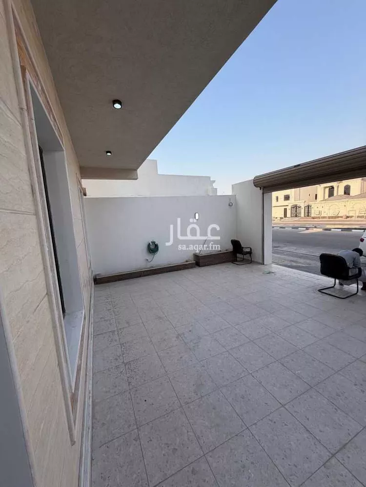 فيلا للبيع في شارع البراء بن مالك, حي الشراع, مدينة الخبر, المنطقة الشرقية صورة 2