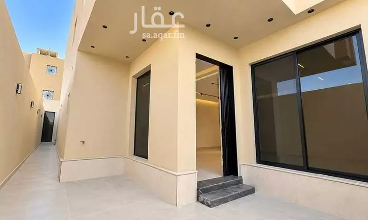 فيلا للبيع في شارع جبل المدار, حي القادسية, مدينة الرياض, منطقة الرياض صورة 2