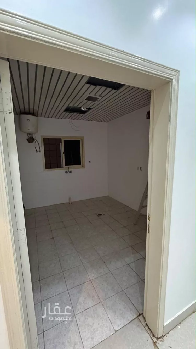 Floor for Rent in Riyadh Al Munsiyah 7