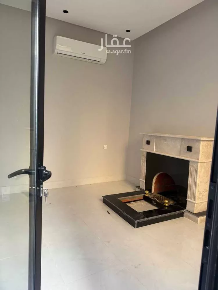 فيلا للإيجار في شارع أبي الحسن الأسفرائيني, حي المهدية, مدينة الرياض, منطقة الرياض صورة 4