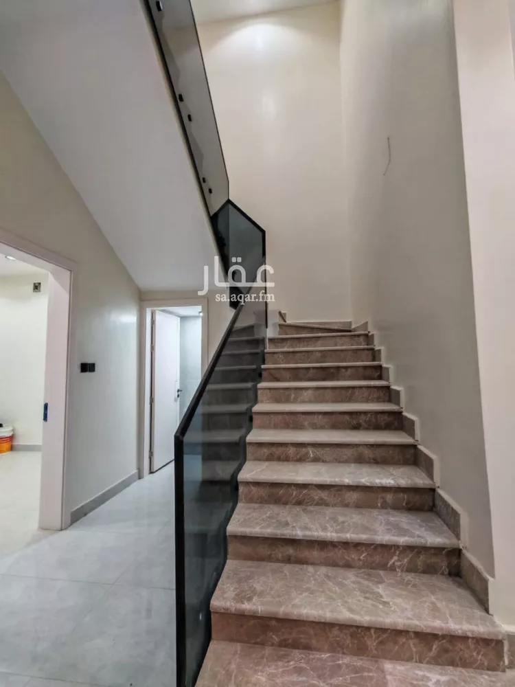 فيلا للبيع في شارع إبراهيم بن حسين, حي الرمال, مدينة الرياض, منطقة الرياض صورة 2