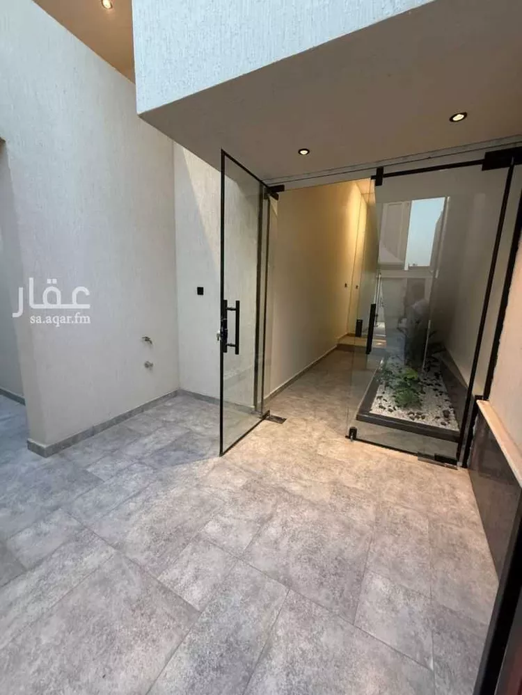 دور للبيع في شارع تقي الدين المقريزي, حي العارض, مدينة الرياض, منطقة الرياض صورة 3