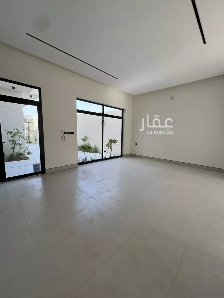 فيلا للبيع في شارع علي بن نصر الحلي, حي المهدية, مدينة الرياض, منطقة الرياض صورة 3