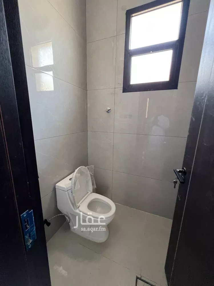 فيلا للإيجار في شارع الربع الخالي, حي الجنادرية, مدينة الرياض, منطقة الرياض صورة 4