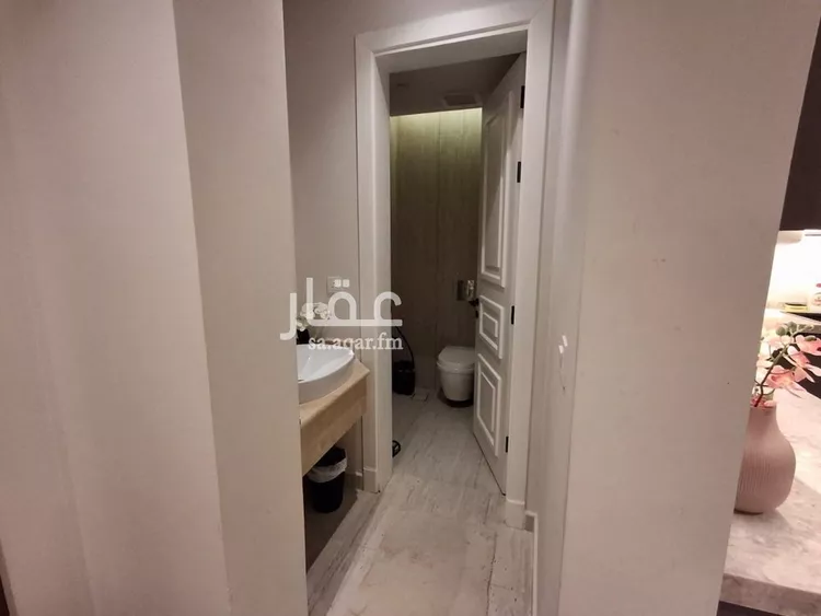 شقة للبيع في شارع  عبدالله العنقري, حي الملك سلمان, مدينة الرياض, منطقة الرياض صورة 2