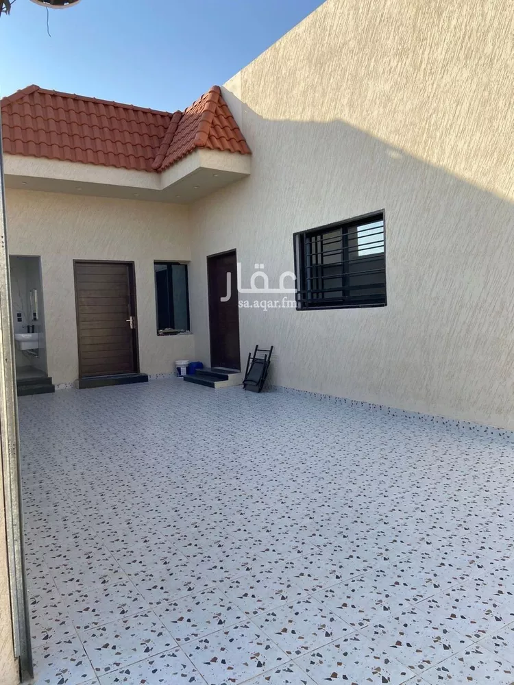 دور للبيع في شارع شارع سهيل بن عدي, حي المروج, مدينة روضه سدير, منطقة الرياض صورة 3