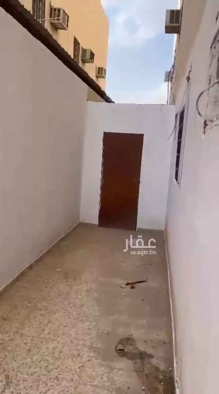 شقة للبيع في شارع أحمد بن طريف, حي عكاظ, مدينة الرياض, منطقة الرياض صورة 2