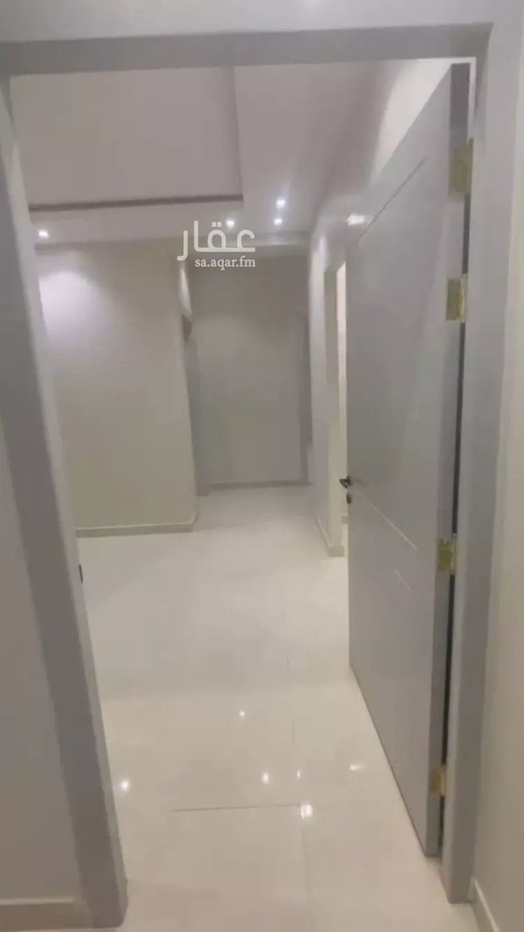 شقة للبيع في شارع دمنهور, حي عكاظ, مدينة الرياض, منطقة الرياض