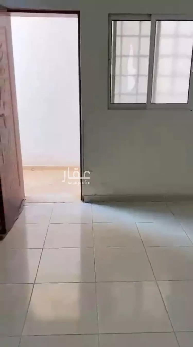 شقة للبيع في شارع أحمد بن طريف, حي عكاظ, مدينة الرياض, منطقة الرياض صورة 3