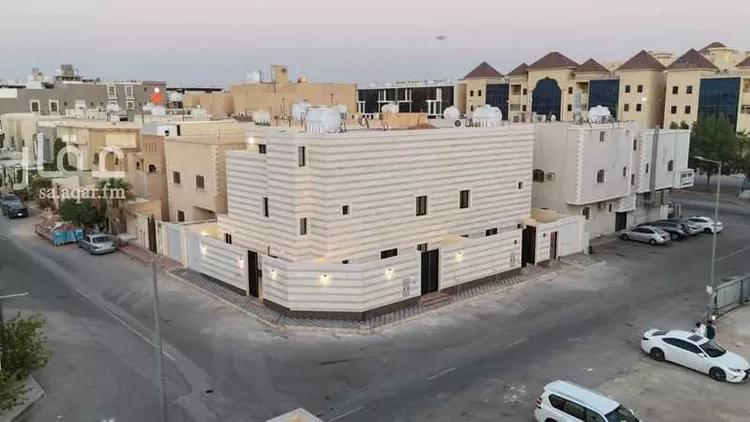 Building for Sale in Riyadh At Taawon