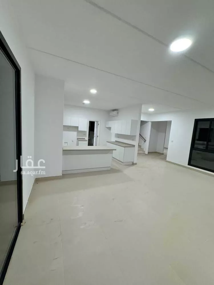 Villa for Sale in Riyadh King Khalid International Airport