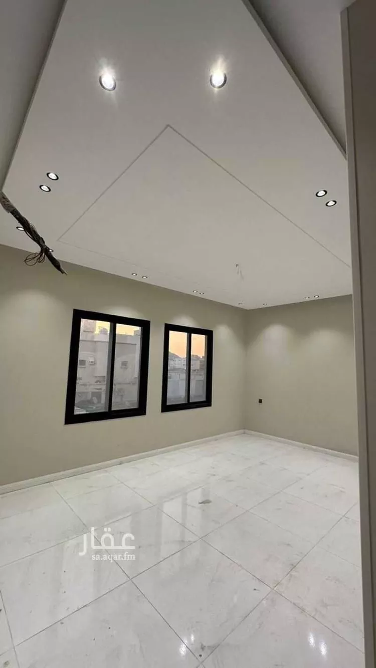 شقة للإيجار في شارع محمد بن السائب بن ابي هنديه ، حي شوران ، المدينة المنورة ، منطقة المدينة المنورة