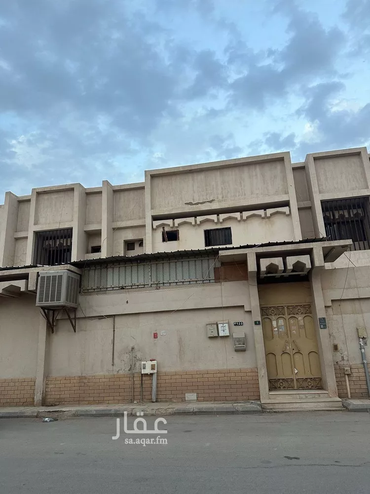 فيلا للبيع في شارع الكدمي, حي المروة, مدينة الرياض, منطقة الرياض صورة 5