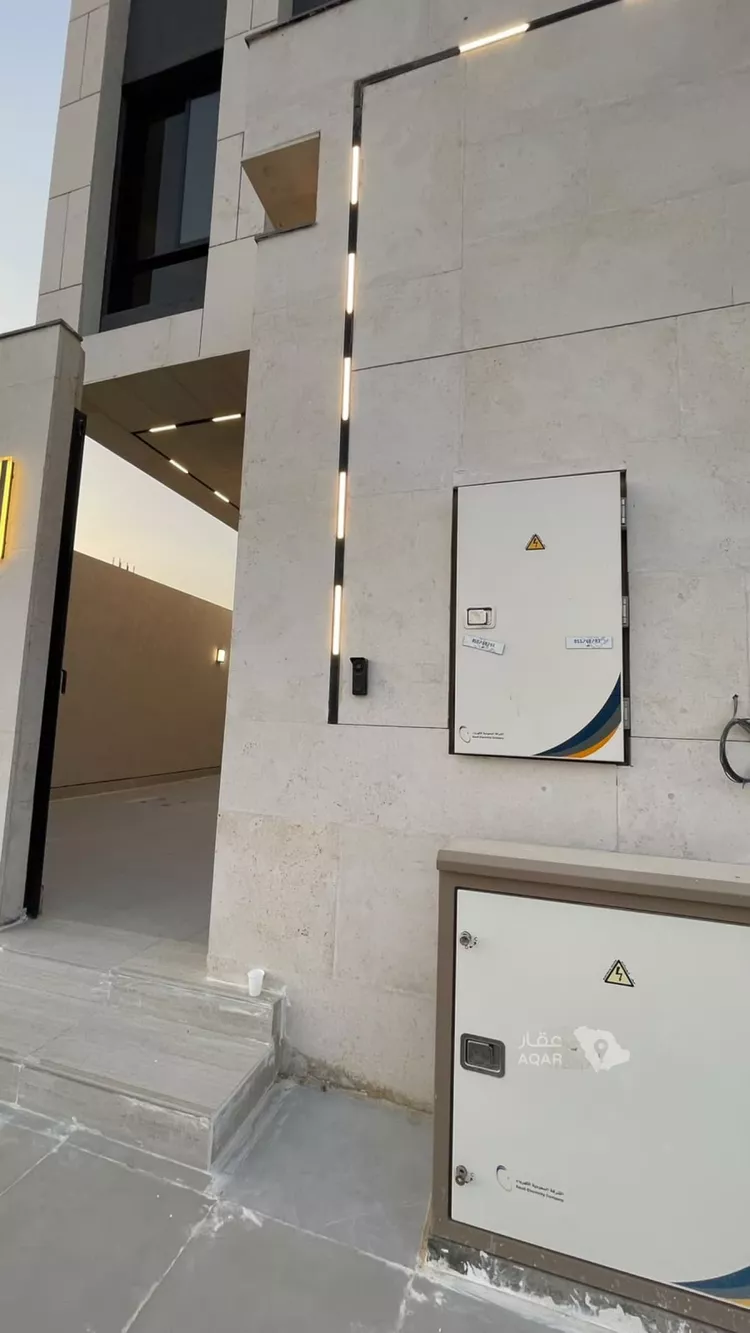 Villa for Rent in Riyadh Al Janadriyah 2