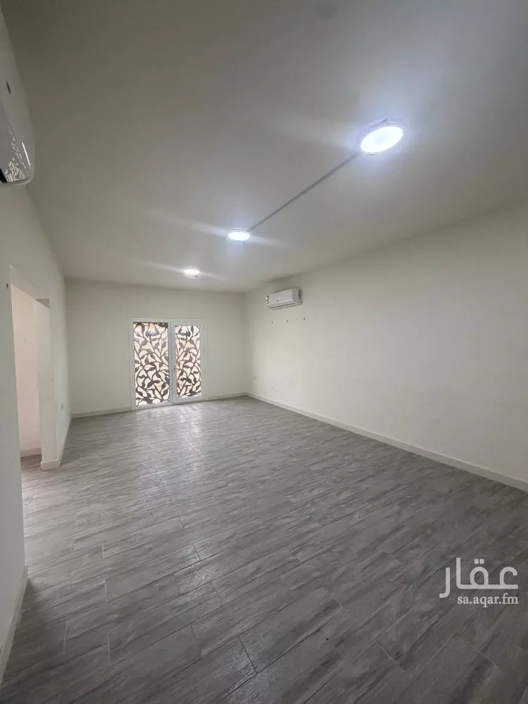 فيلا للإيجار في شارع عبدالرحمن العمادي, حي مطار الملك خالد الدولي, مدينة الرياض, منطقة الرياض صورة 4