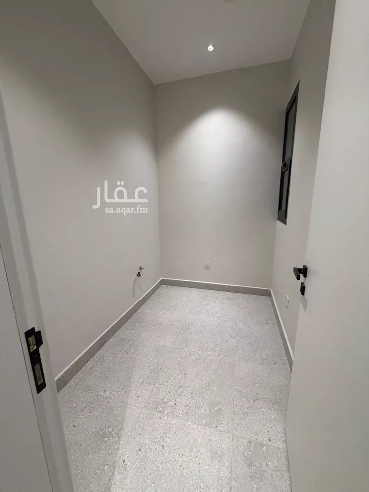 فيلا للإيجار في شارع ابن عبدالغافر النيسابوري, حي العارض, مدينة الرياض, منطقة الرياض 16