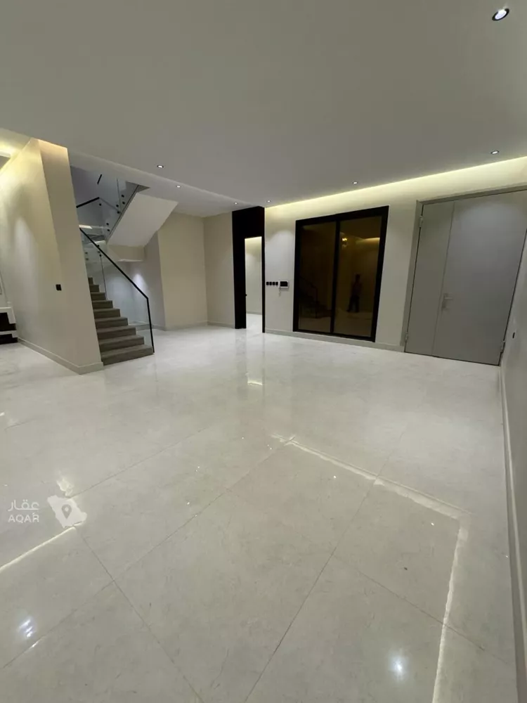 Villa for Rent in Riyadh Al Arid 11