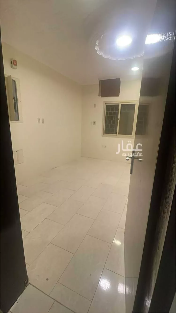 عمارة للإيجار في شارع ابراهيم الانباري, حي الزهور, مدينة الدمام, المنطقة الشرقية صورة 5